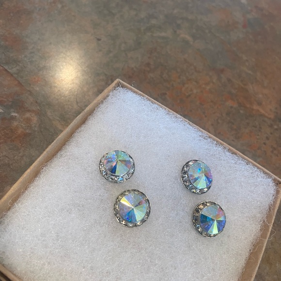 Performance Earrings for Dance Competition -2 pair Pierced. Excellent condition - Picture 2 of 3